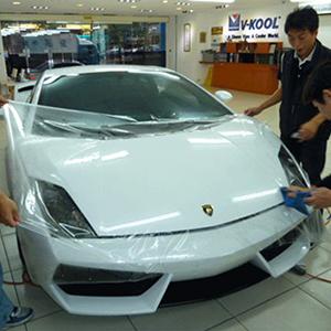 Insieme di mascheramento del film del rotolo automobilistico, corredo di verniciatura del vassoio, copertura preregistrata e di rivestimento, copertura di protezione della mobilia dell'automobile 11